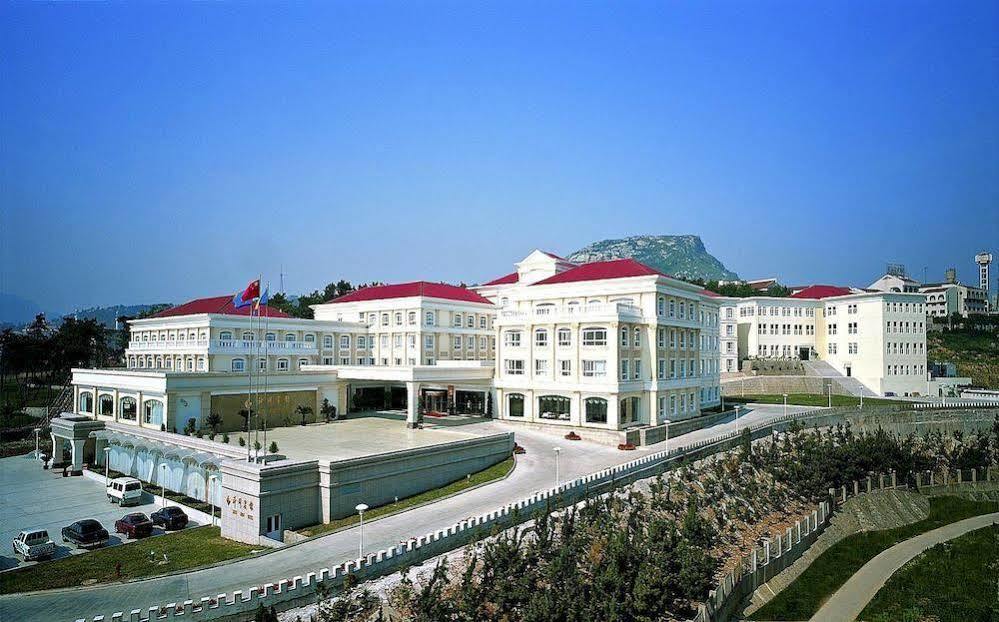 Shenzhou Business Hotel Ляньюньган Экстерьер фото